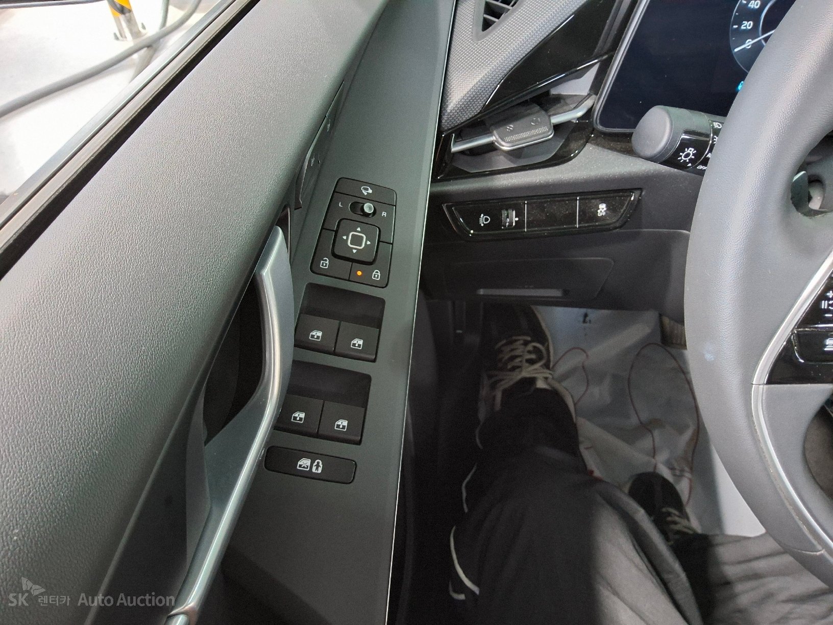 2023 - kia niro ev