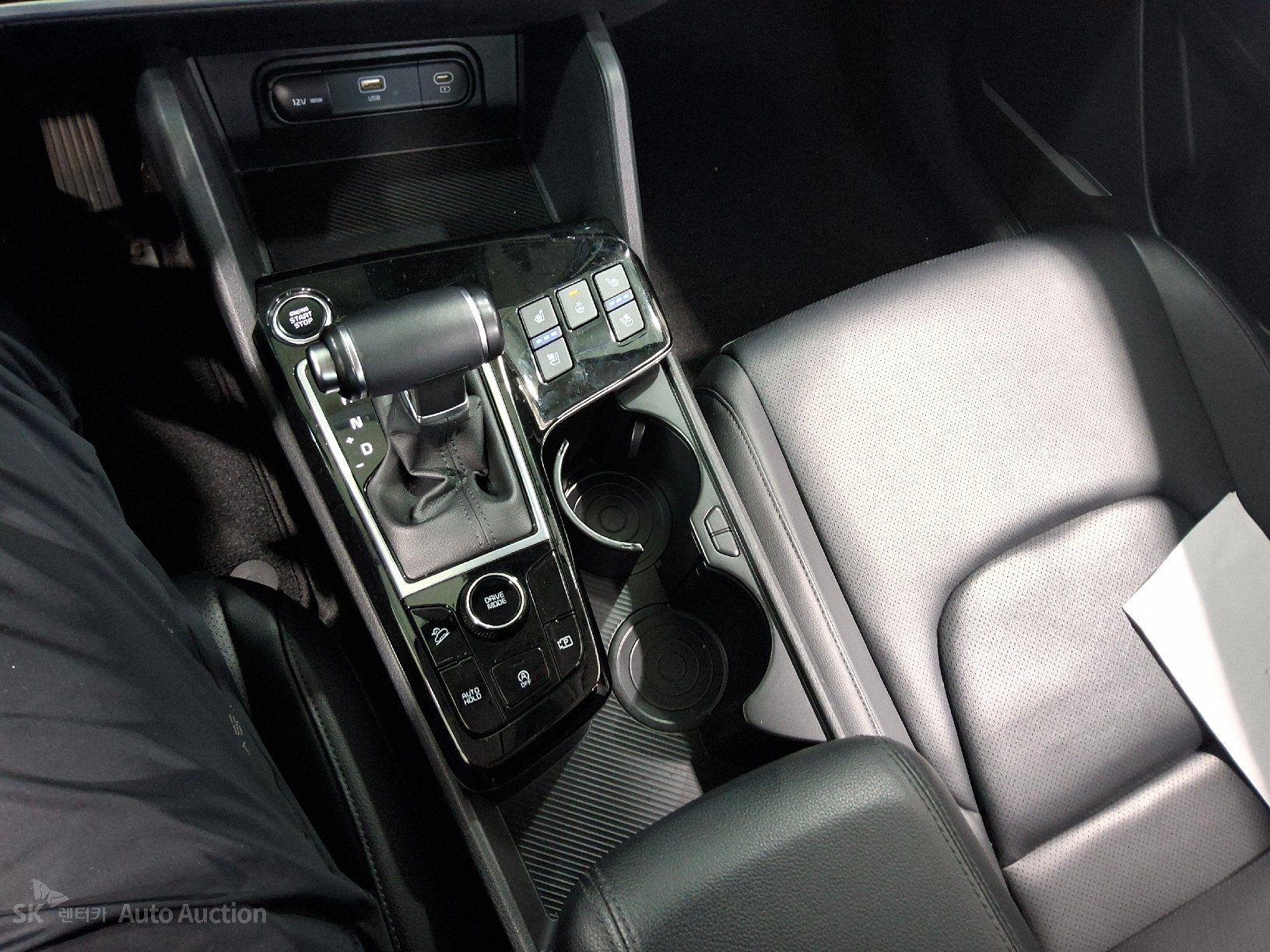 2022 - kia sportage