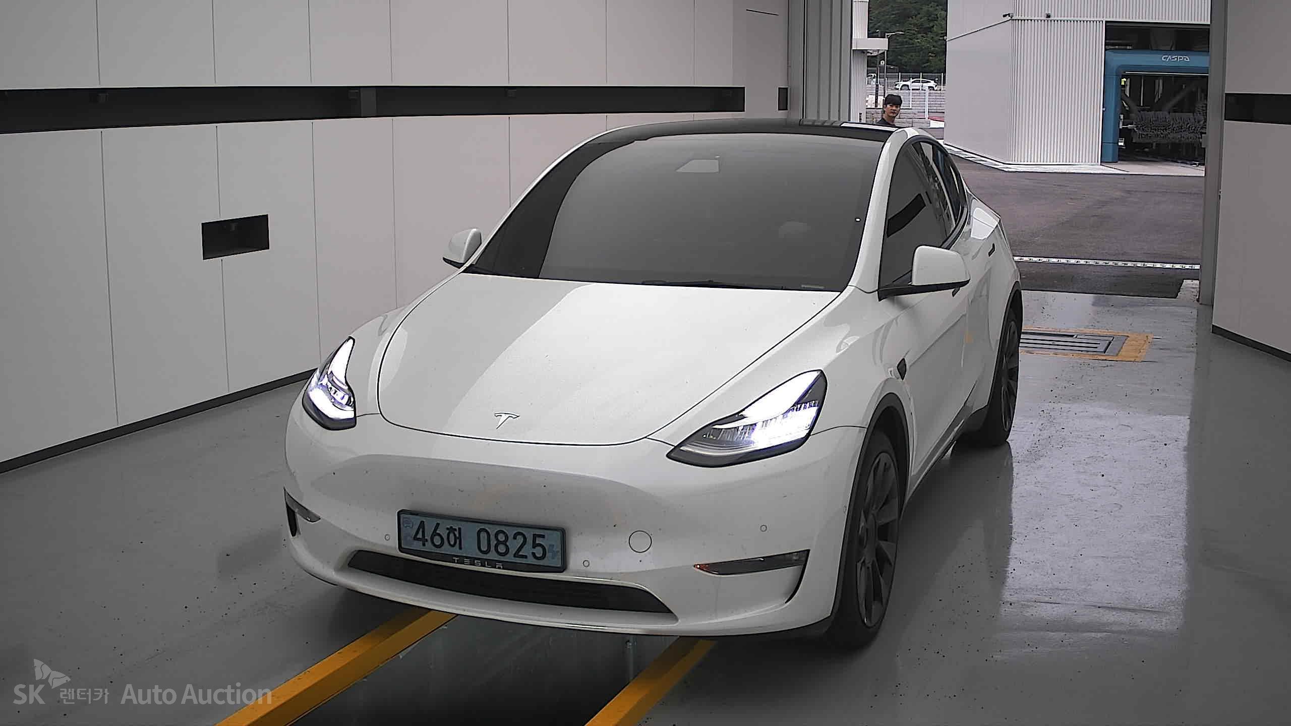 2022 - tesla model y