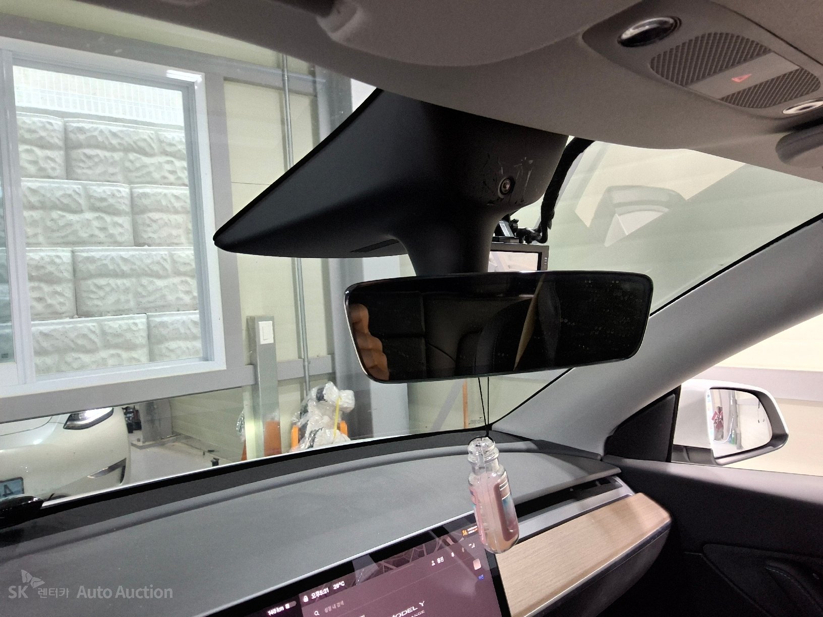 2022 - tesla model y