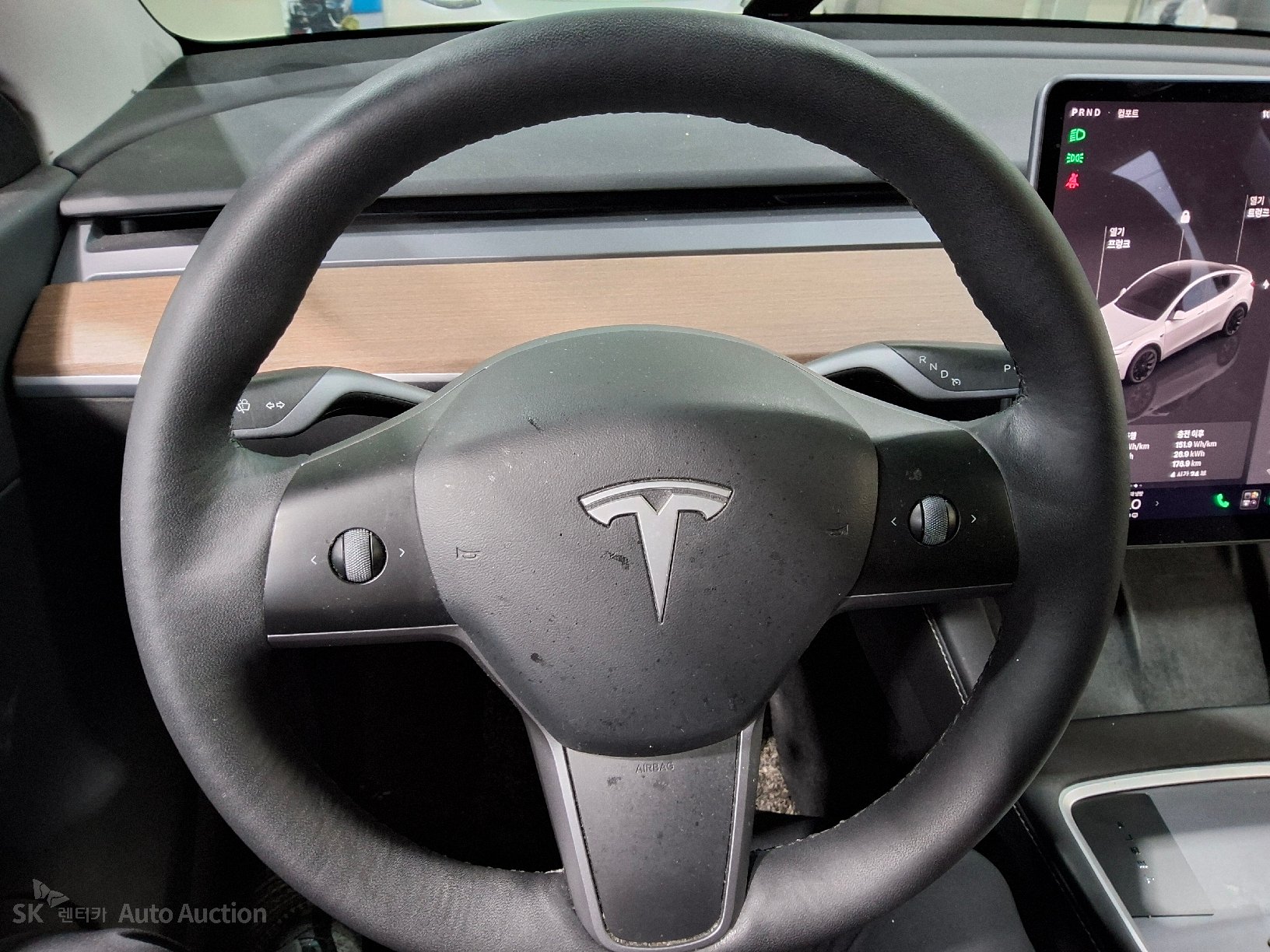 2022 - tesla model y