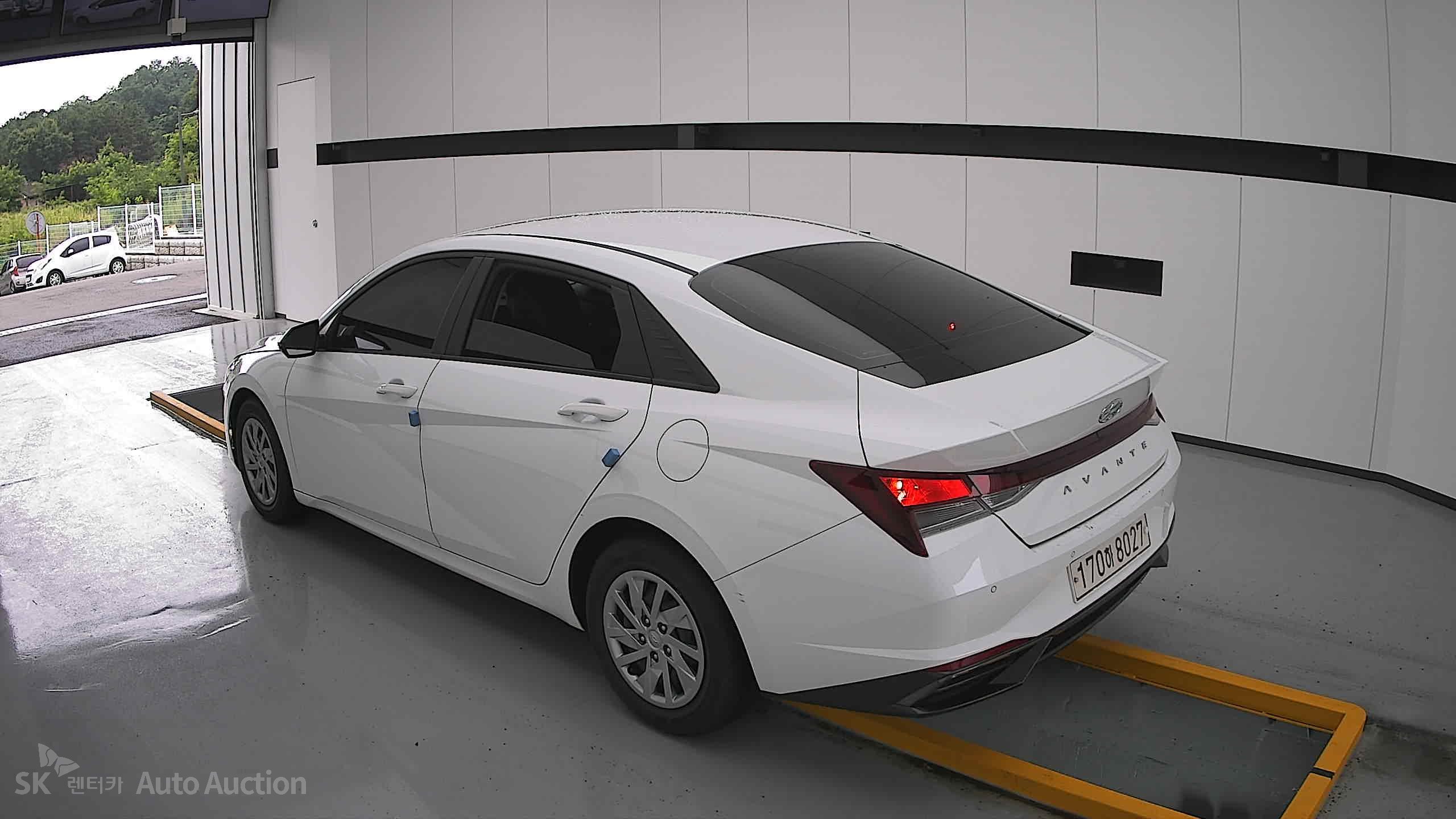 2021 - hyundai avante