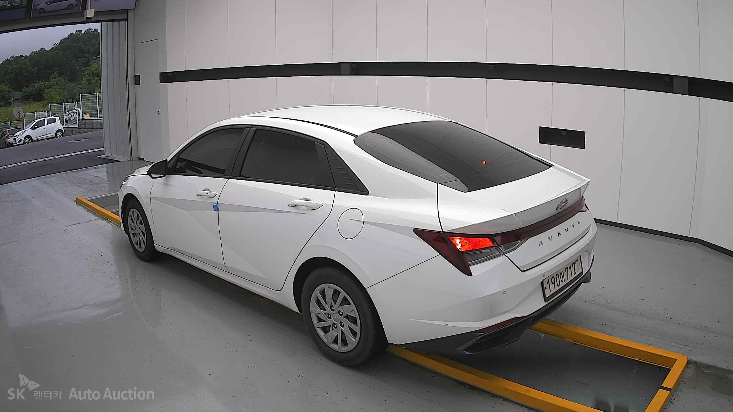 2022 - hyundai avante