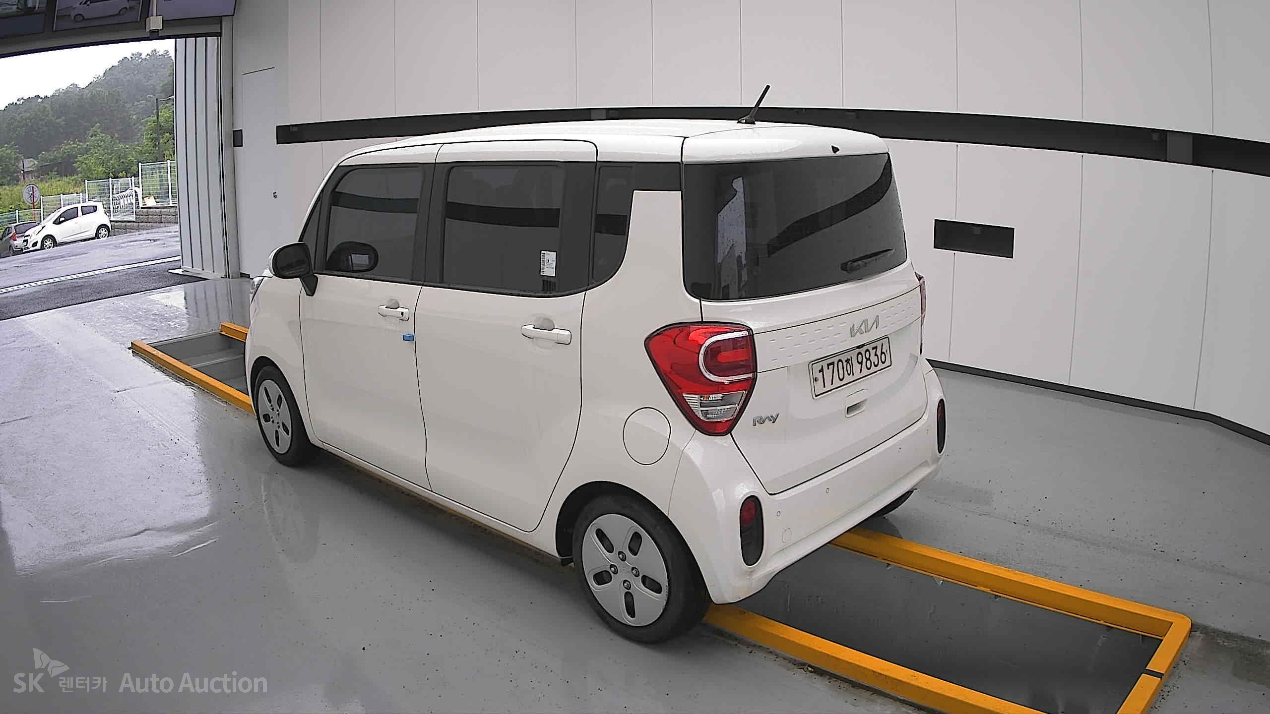 2022 - kia ray