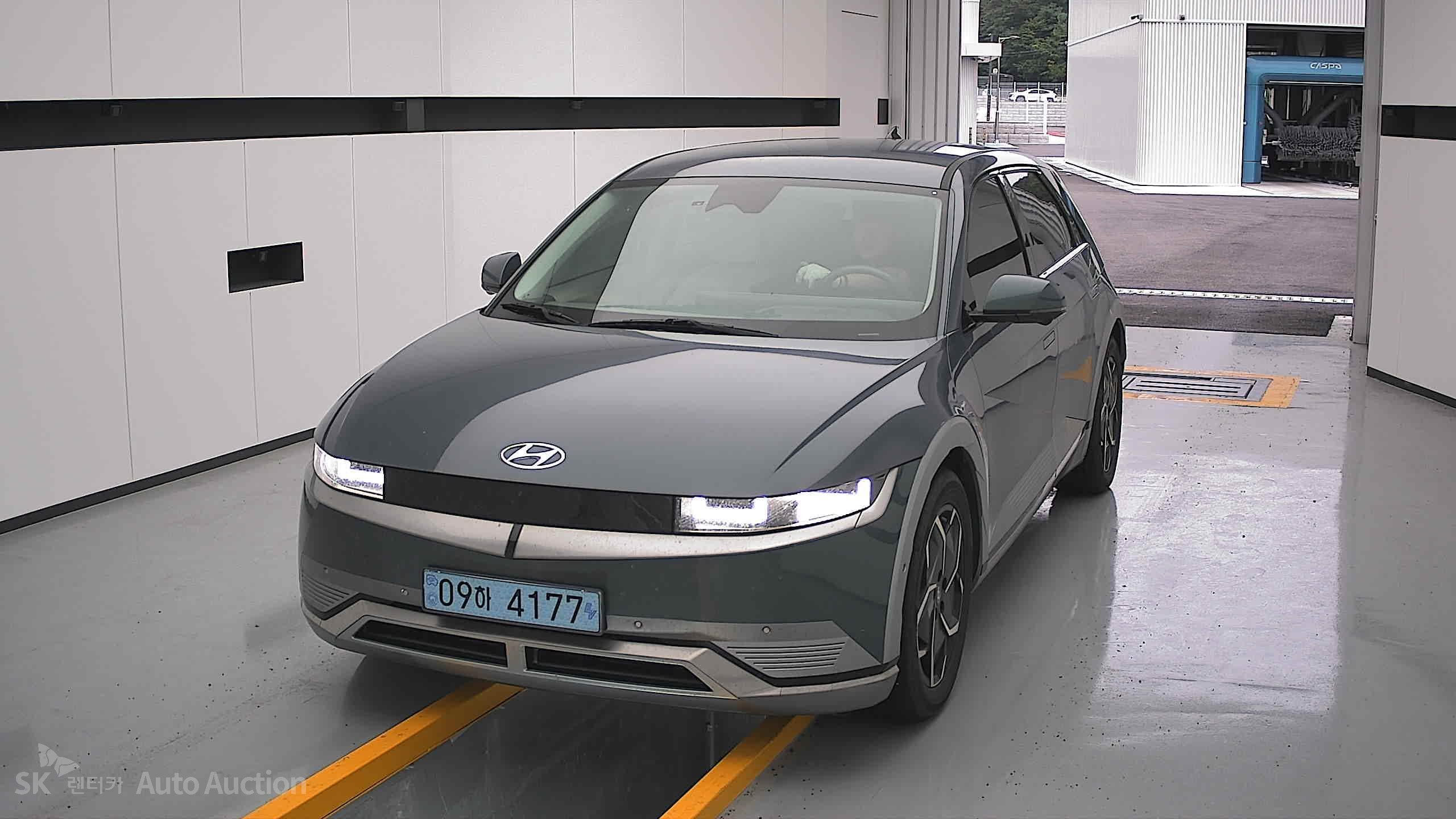 هيونداي Ioniq 2023 — صورة 1