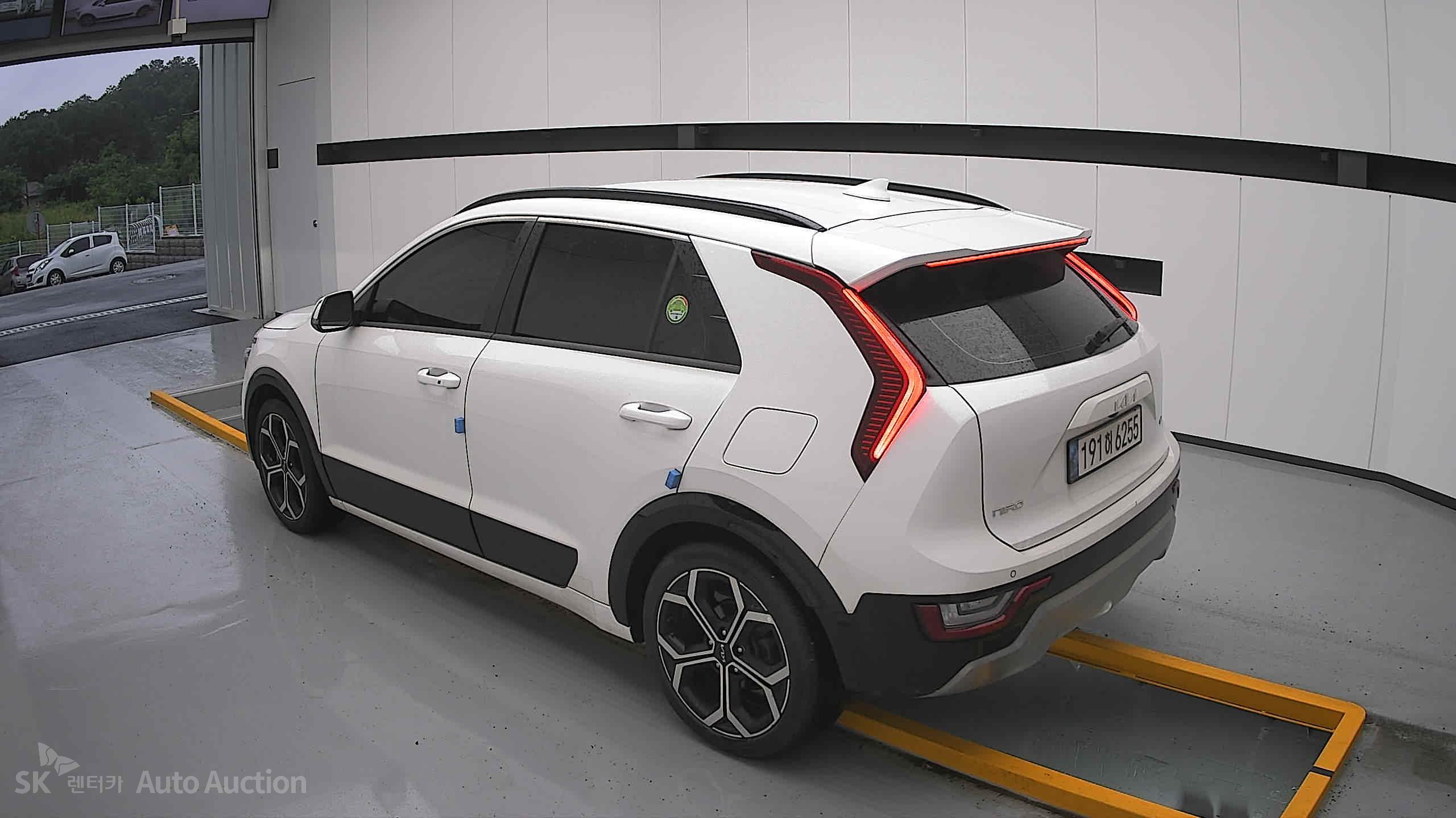 2022 - kia all-new niro