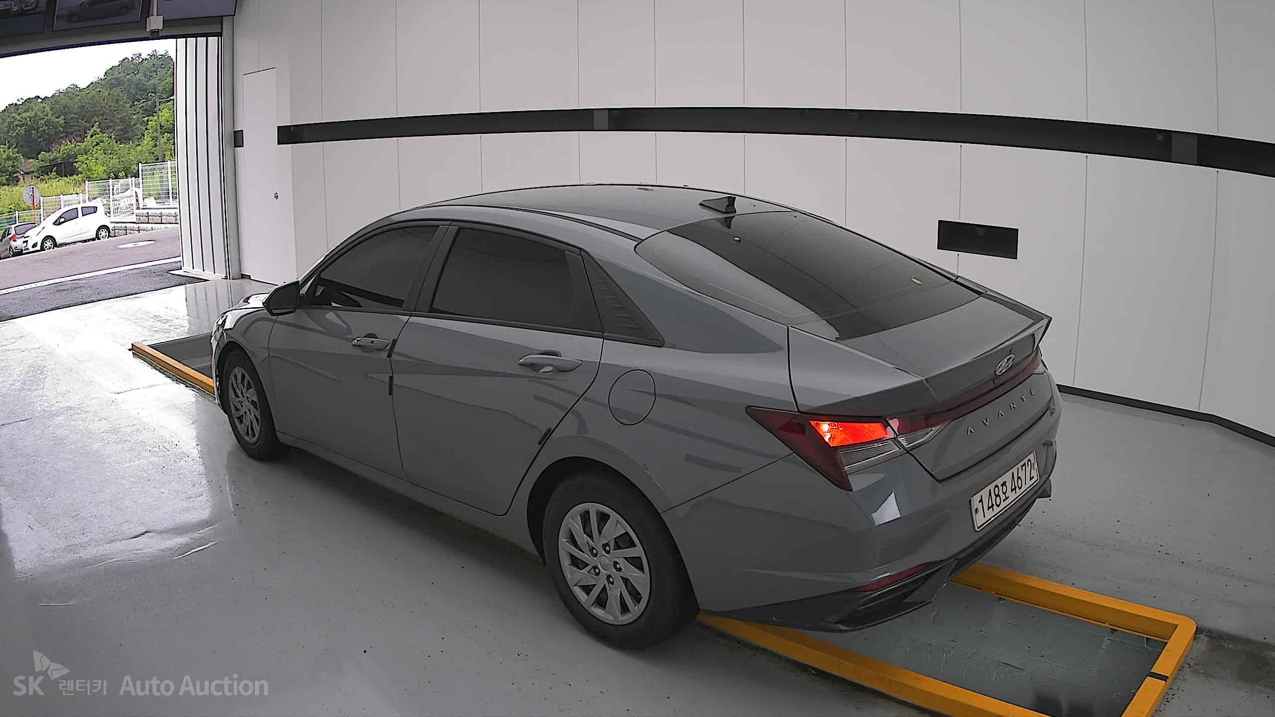 2021 - hyundai avante