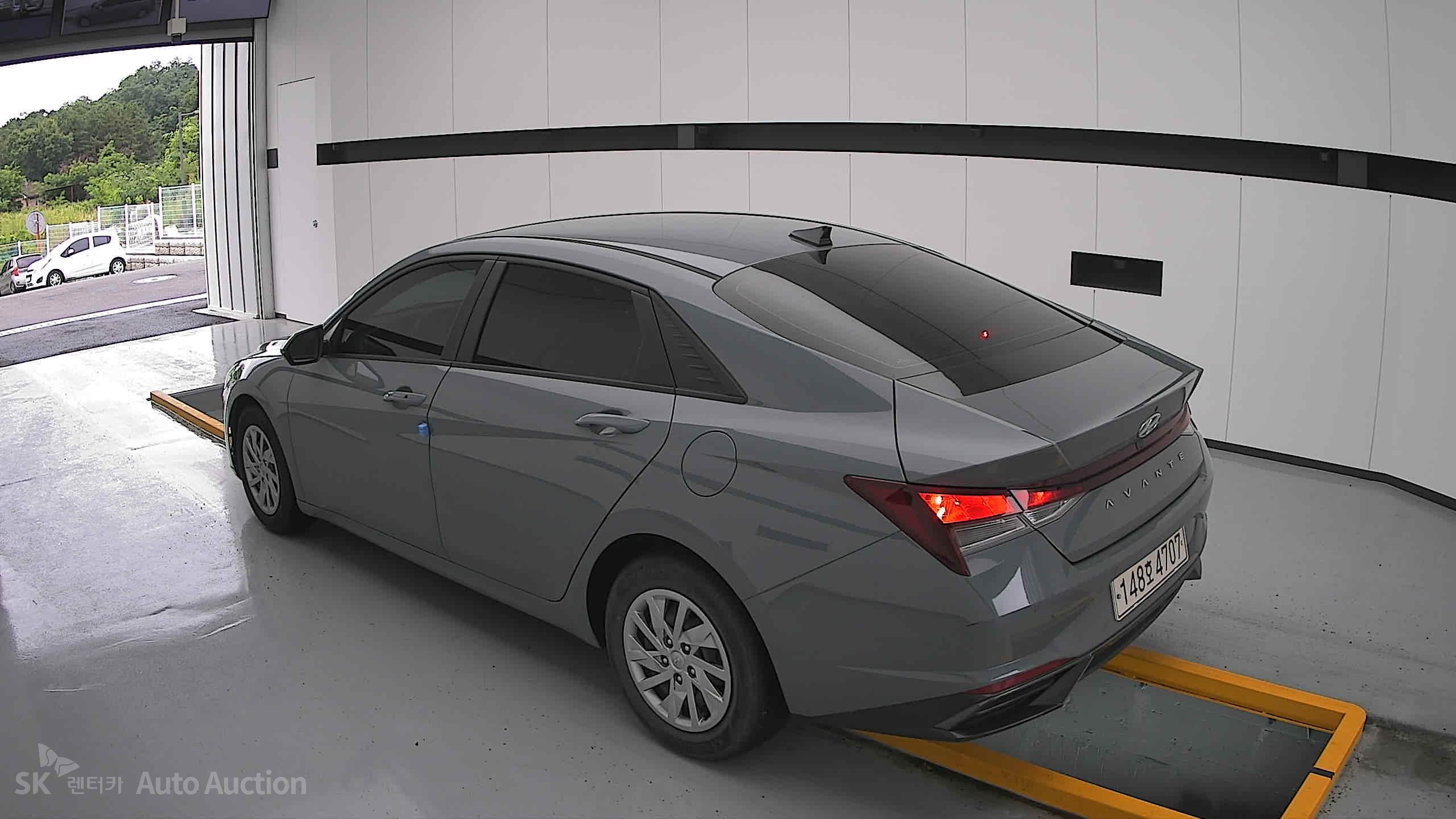 2021 - hyundai avante