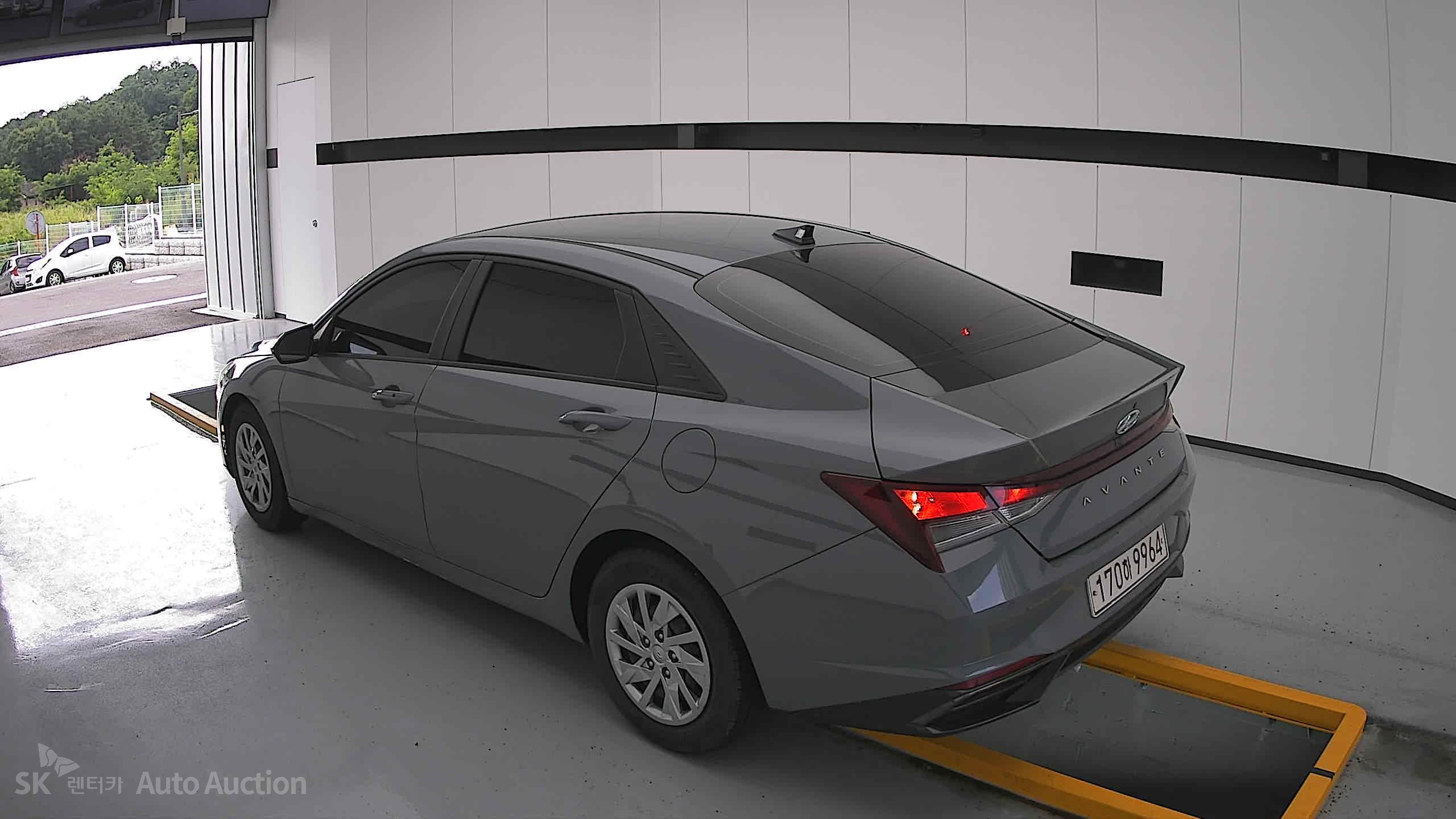 2022 - hyundai avante