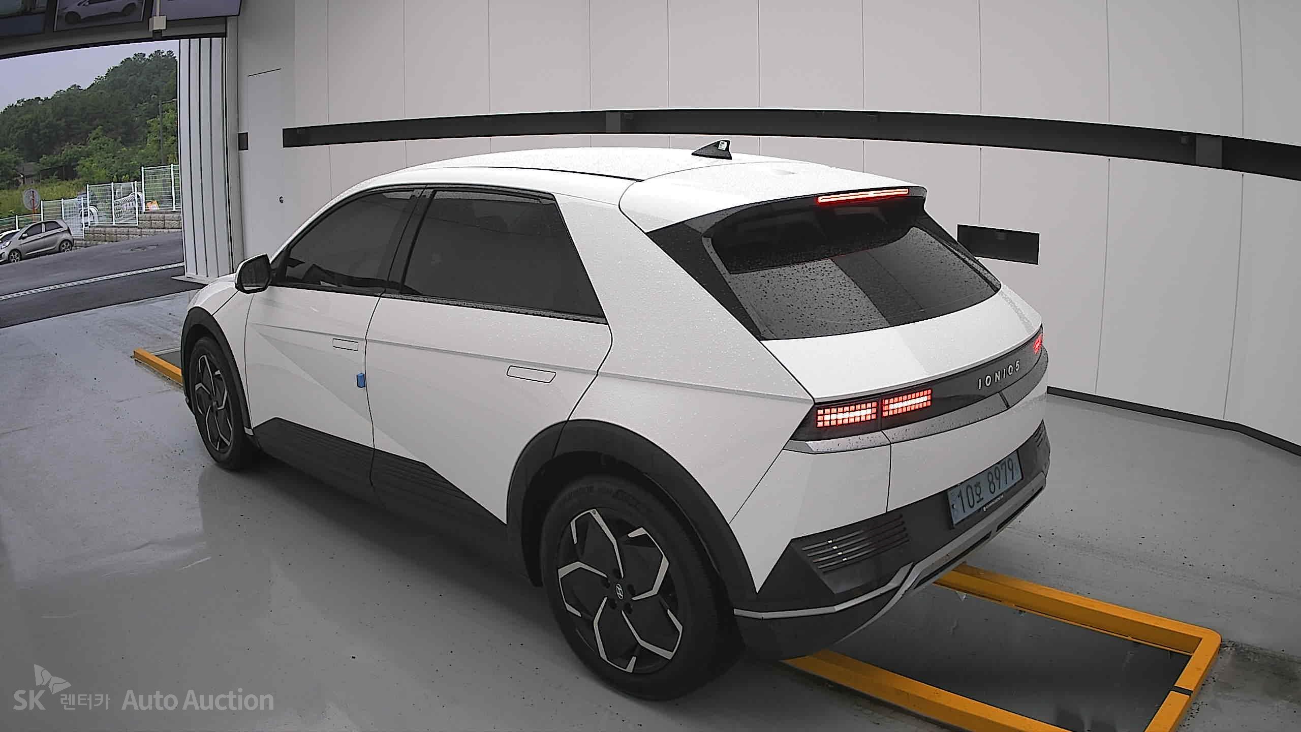 هيونداي Ioniq 2022 — صورة 2