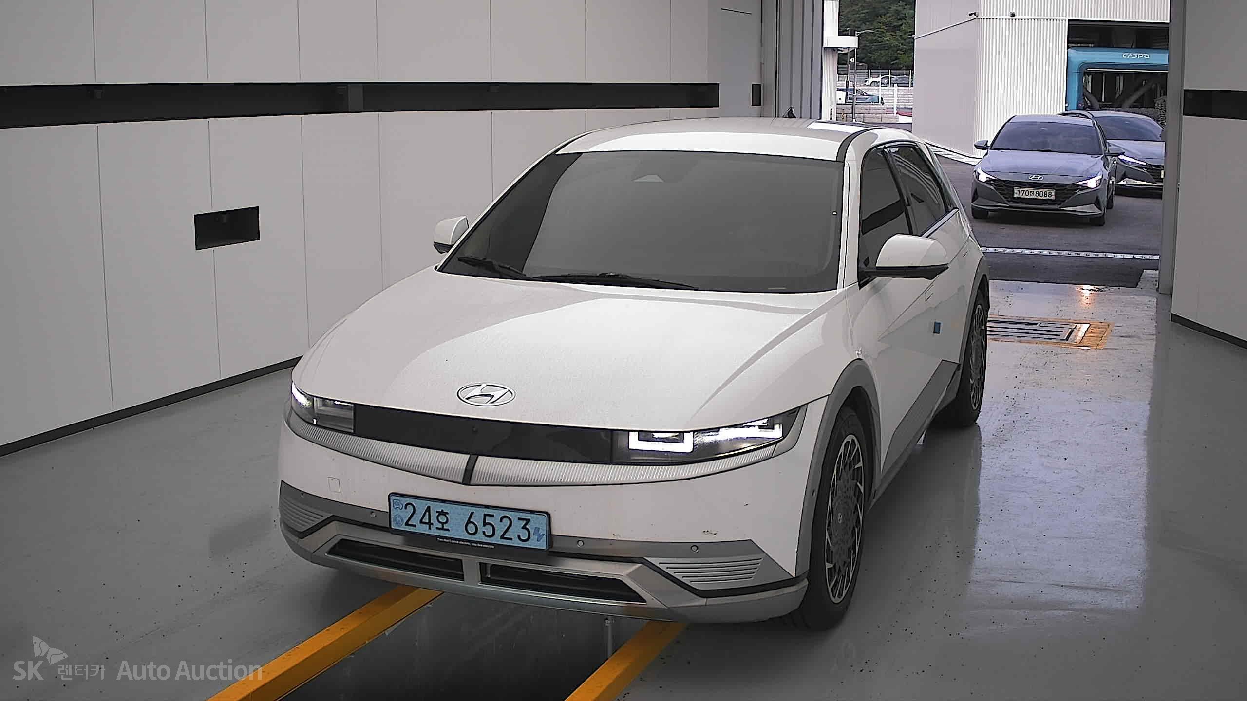هيونداي Ioniq 2022 — صورة 1