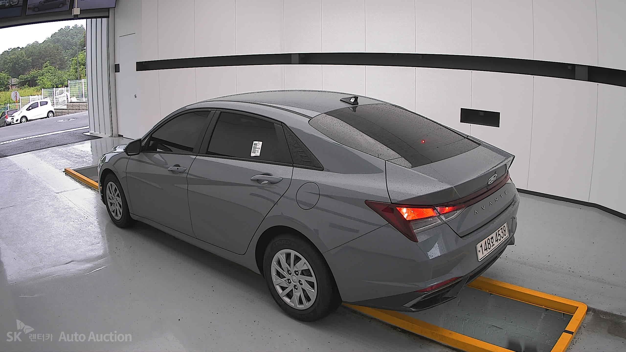 2021 - hyundai avante