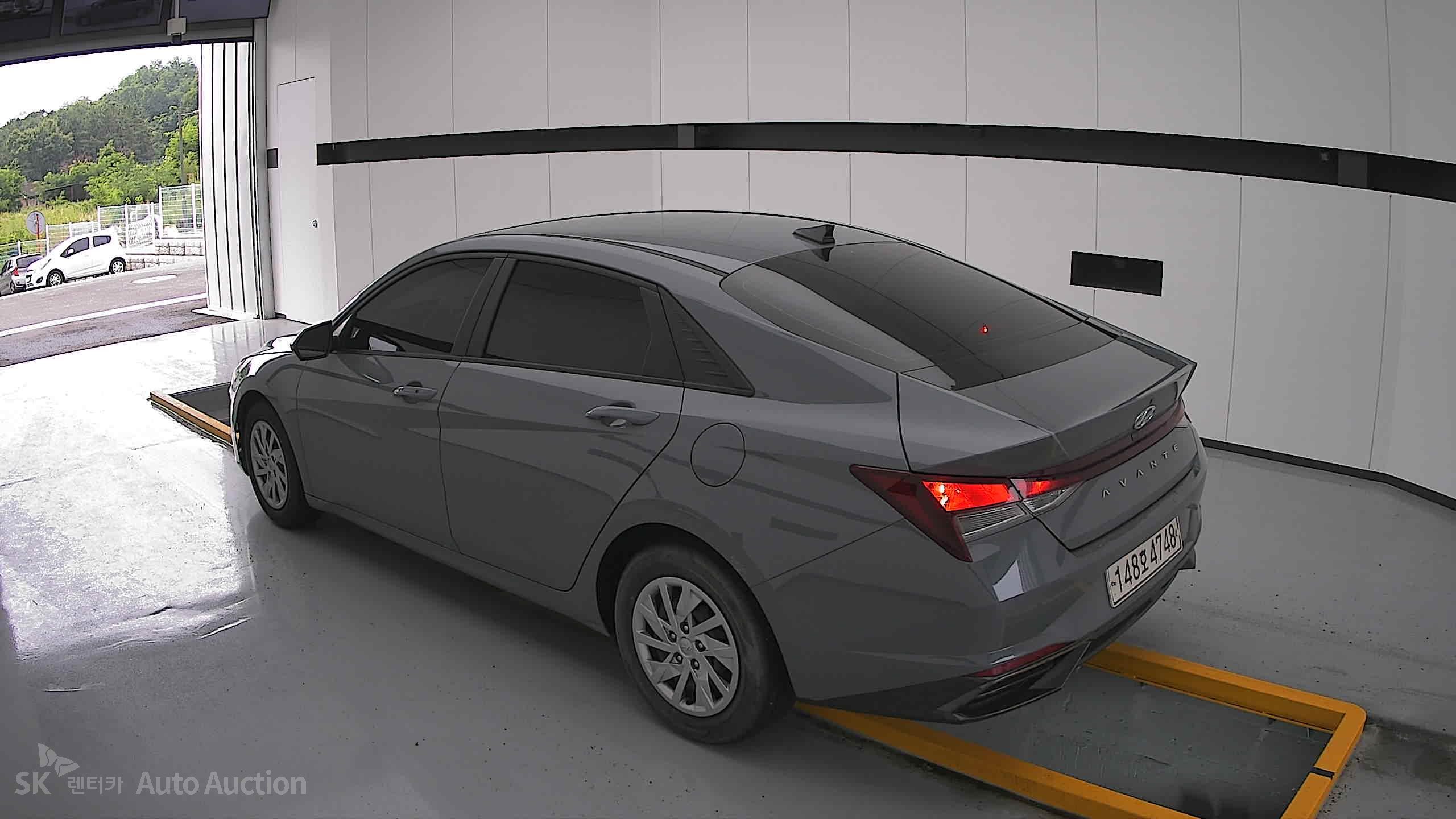 2021 - hyundai avante