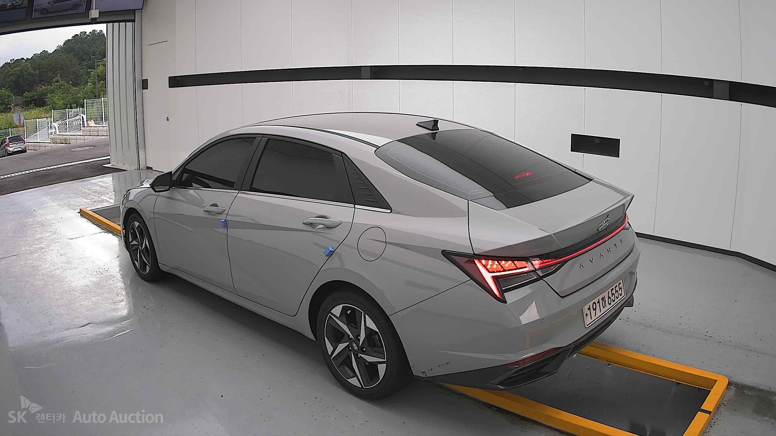 هيونداي أفانتي 2022 — صورة 2