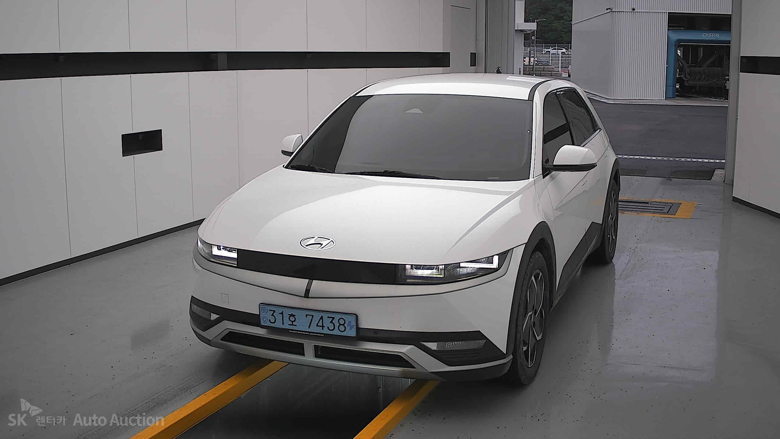 هيونداي Ioniq 2023 — صورة 1