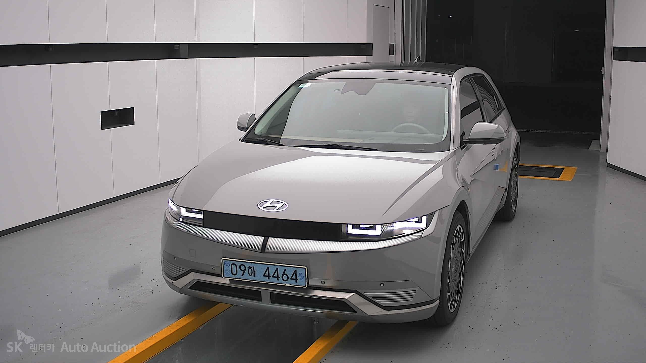 هيونداي Ioniq 2023 — صورة 1