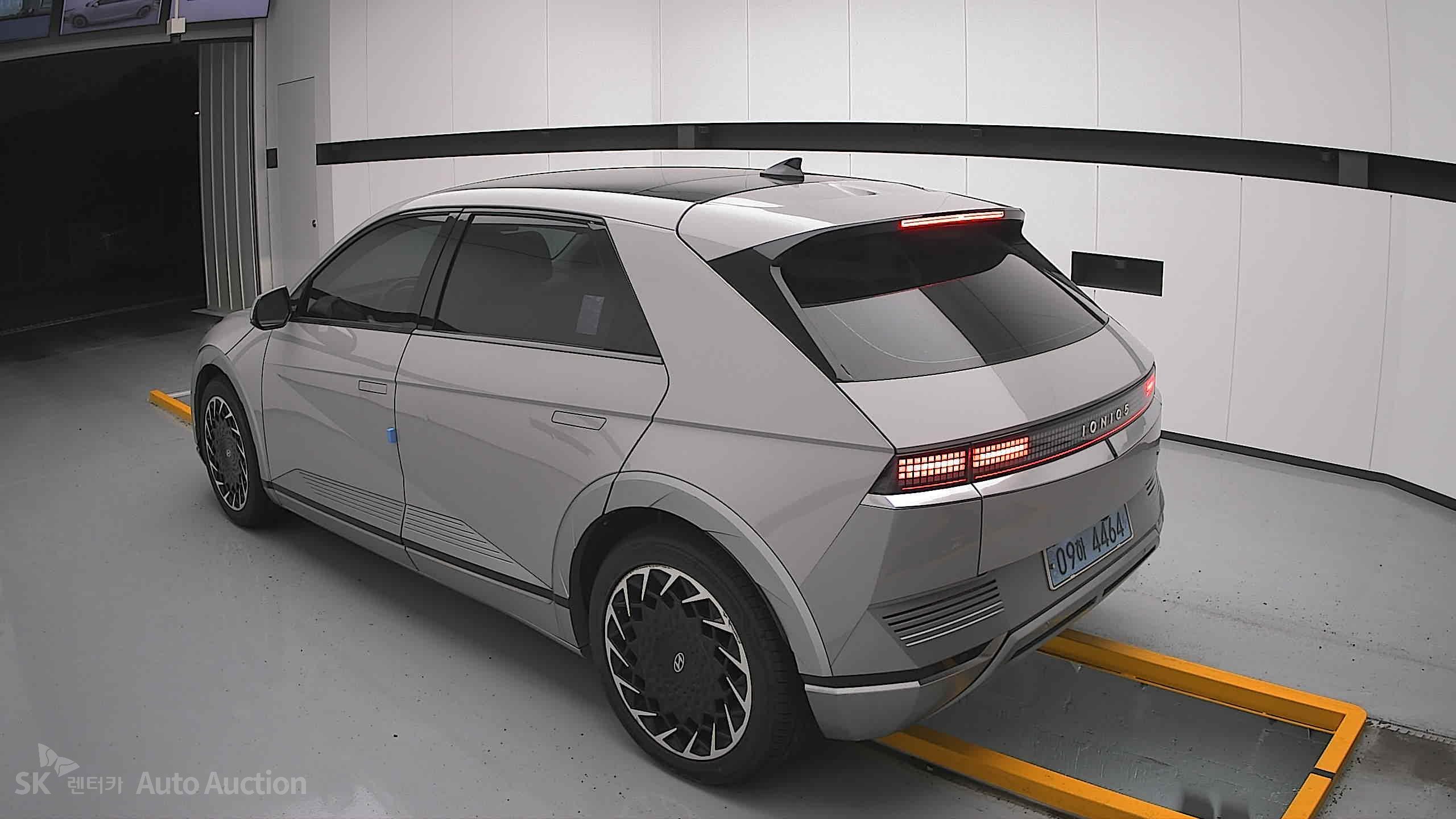 هيونداي Ioniq 2023 — صورة 2