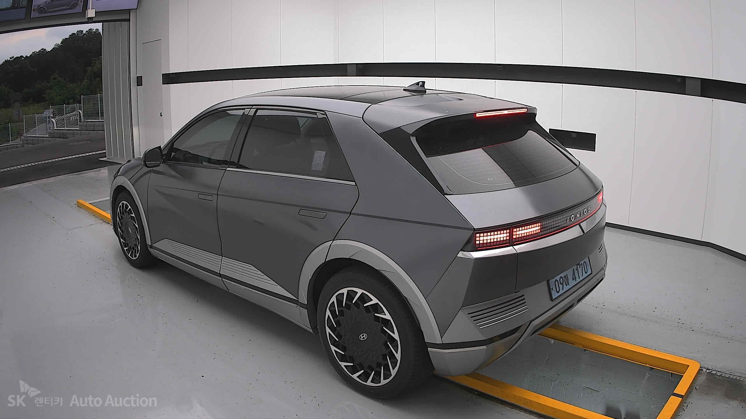 هيونداي Ioniq 2023 — صورة 2