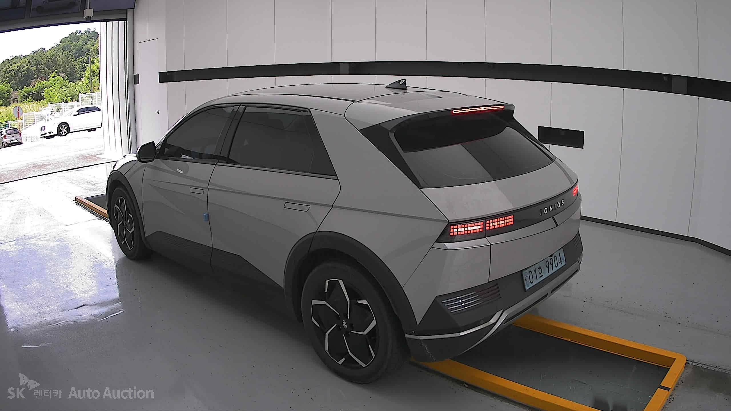 هيونداي Ioniq 2022 — صورة 2