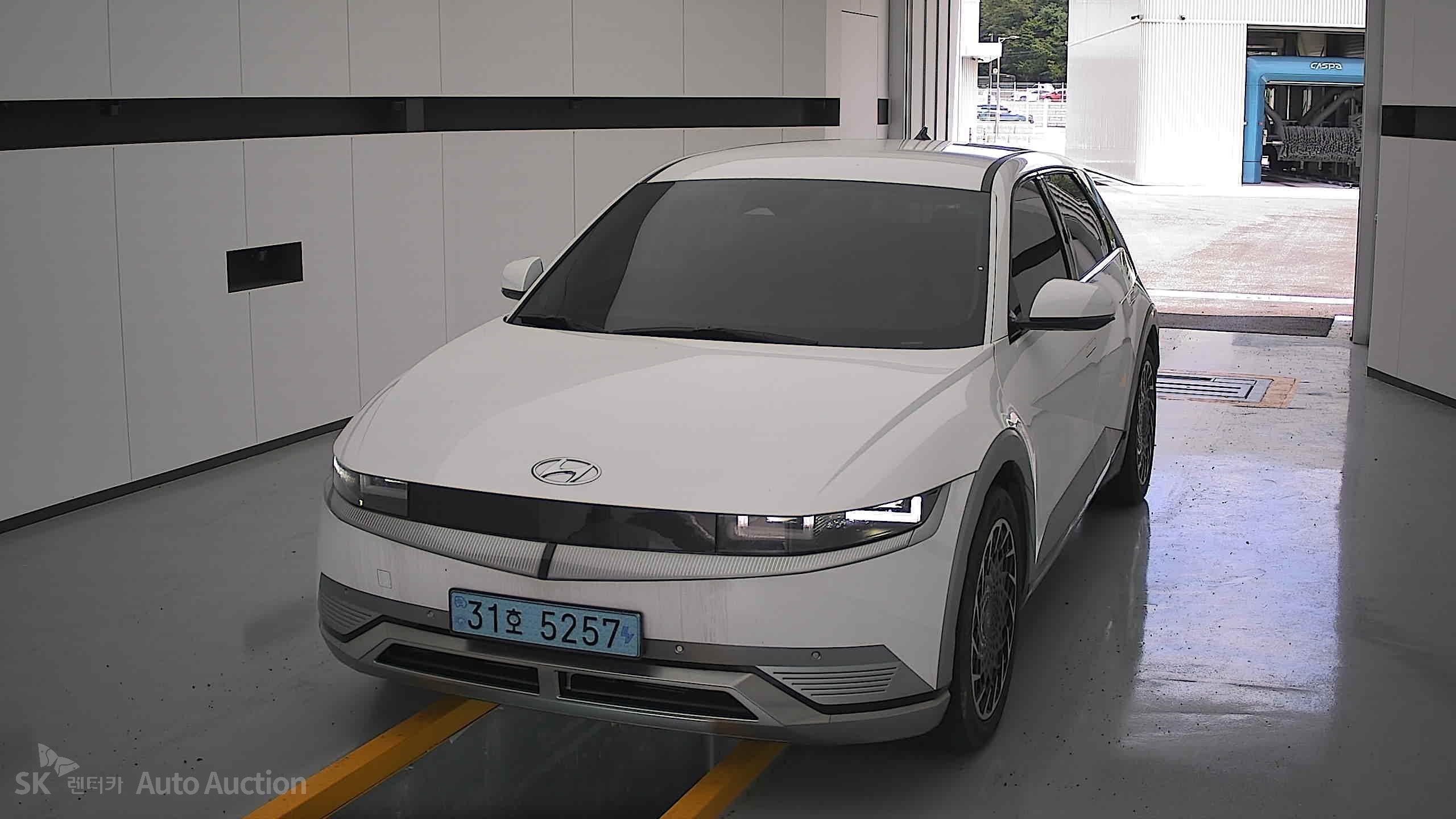 هيونداي Ioniq 2022 — صورة 1